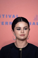 Selena Gomez t-shirt #3868222