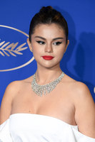 Selena Gomez t-shirt #3868328