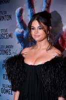 Selena Gomez tote bag #G2485605