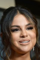 Selena Gomez t-shirt #3868362