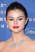 Selena Gomez Sweatshirt #3868371