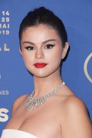 Selena Gomez mug #G2485668