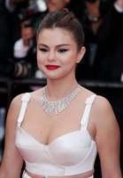 Selena Gomez mug #G2485670