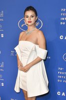 Selena Gomez mug #G2485677