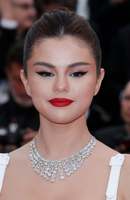 Selena Gomez mug #G2485678