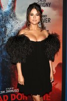 Selena Gomez t-shirt #3868489