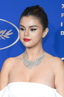 Selena Gomez mug #G2485771