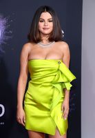 Selena Gomez tote bag #G2535398