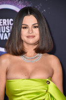 Selena Gomez tote bag #G2535425