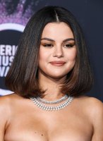 Selena Gomez mug #G2535467