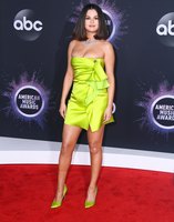 Selena Gomez t-shirt #3918230