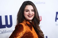 Selena Gomez t-shirt #3918273