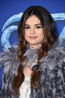 Selena Gomez t-shirt #3918313