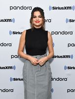 Selena Gomez t-shirt #3918326