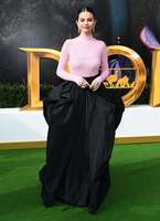 Selena Gomez mug #G2561358