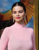 Selena Gomez t-shirt #3944147