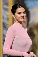 Selena Gomez t-shirt #3944197