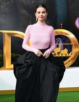 Selena Gomez t-shirt #3944298