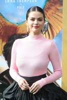 Selena Gomez tote bag #G2561605