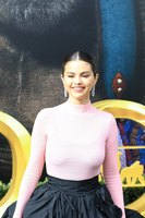 Selena Gomez mug #G2561616