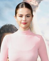 Selena Gomez tote bag #G2561671