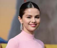 Selena Gomez t-shirt #3944543