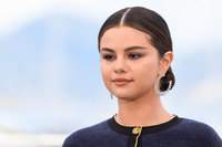 Selena Gomez Sweatshirt #3956505