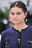 Selena Gomez Sweatshirt #3956508
