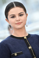 Selena Gomez Sweatshirt #3956549