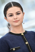 Selena Gomez Sweatshirt #3956566