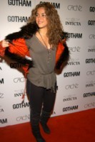 Shakira & Niche Media longsleeve t-shirt #1449515