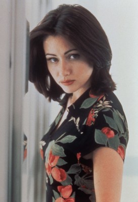 Shannen Doherty puzzle 1366733