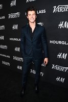 Shawn Mendes Longsleeve T-shirt #3810576