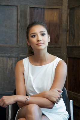 Shay Mitchell Poster 2474220