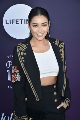 Shay Mitchell puzzle 2945821