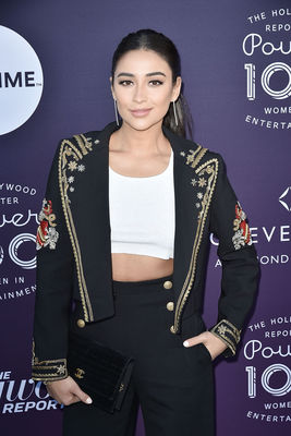 Shay Mitchell puzzle 2945823