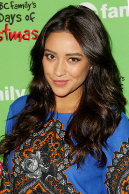 Shay Mitchell Mouse Pad 3237238
