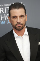 Skeet Ulrich mug #G1209730