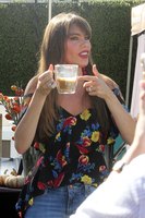 Sofia Vergara Longsleeve T-shirt #3200689