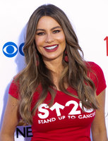 Sofia Vergara Longsleeve T-shirt #3811924