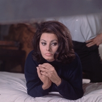 Sophia Loren Longsleeve T-shirt #2112149