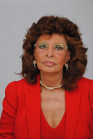 Sophia Loren Longsleeve T-shirt #2491355