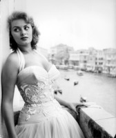 Sophia Loren Longsleeve T-shirt #2668913