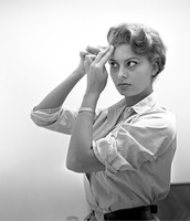 Sophia Loren Longsleeve T-shirt #2668922