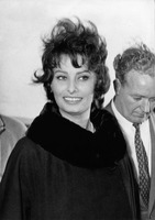 Sophia Loren Sweatshirt #2668942