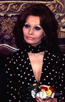 Sophia Loren Longsleeve T-shirt #2669046