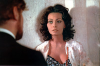 Sophia Loren Longsleeve T-shirt #2669158