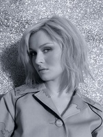 Sophie Ellis Bextor Longsleeve T-shirt #2111273
