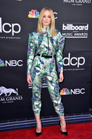 Sophie Turner longsleeve t-shirt #3830208