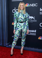 Sophie Turner longsleeve t-shirt #3830210